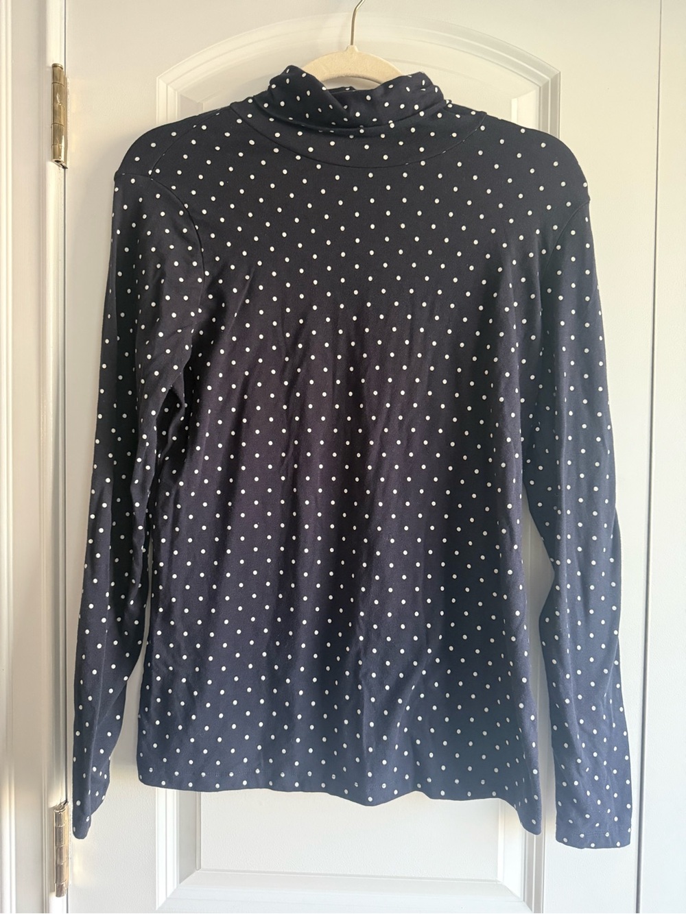 Classic Land’s End Women’s Navy Polka Dot Long Sleeve Turtleneck, sz. M, GUC!